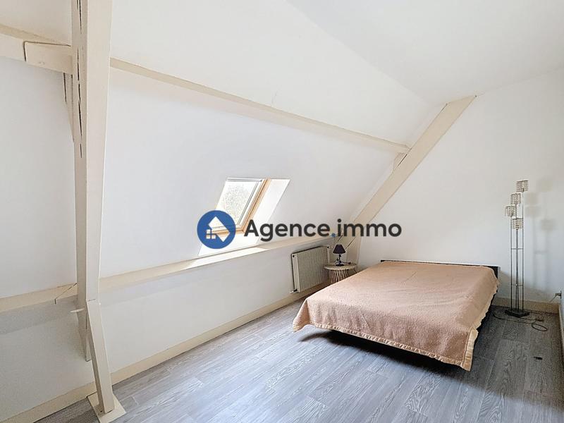 Maison traditionnelle - 278 m² - 8 pièces