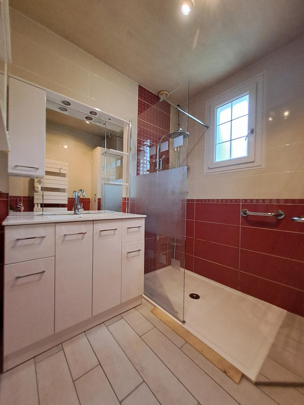 Maison - 105 m² - 7 pièces