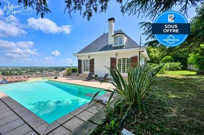 Maison - 195 m² - 6 pièces