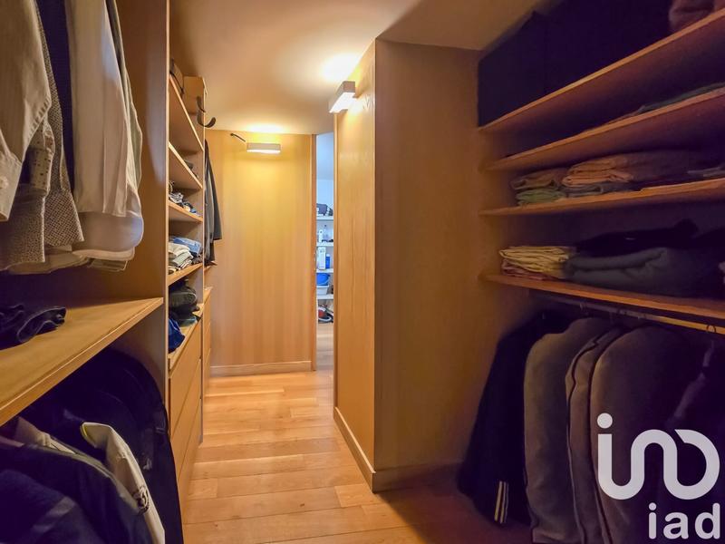 Appartement - 209 m² - 6 pièces