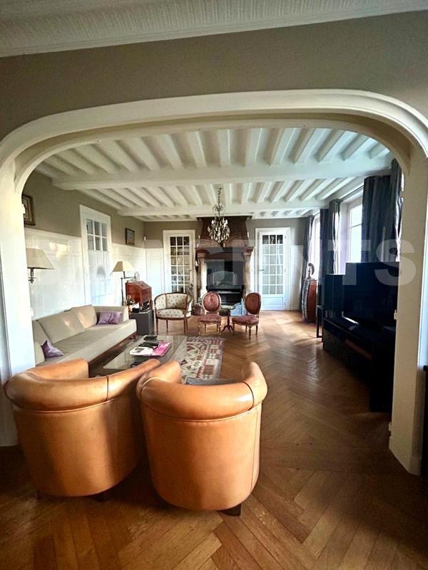 Demeure - 290 m² - 8 pièces