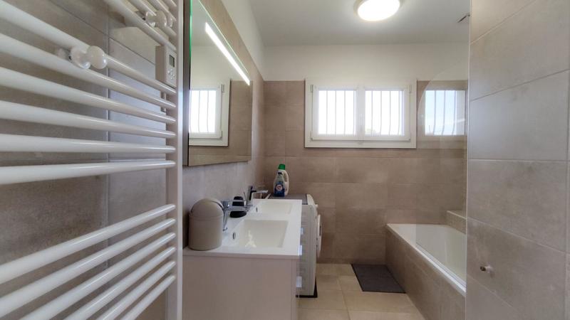 Maison - 184 m² - 7 pièces