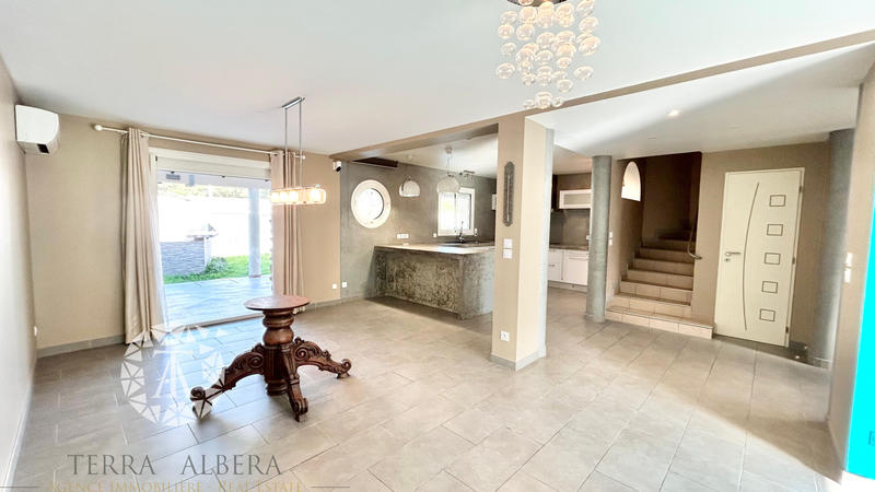 Villa - 131 m² - 5 pièces