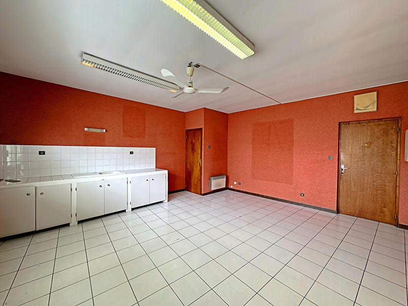 Local commercial - 68 m² - 3 pièces