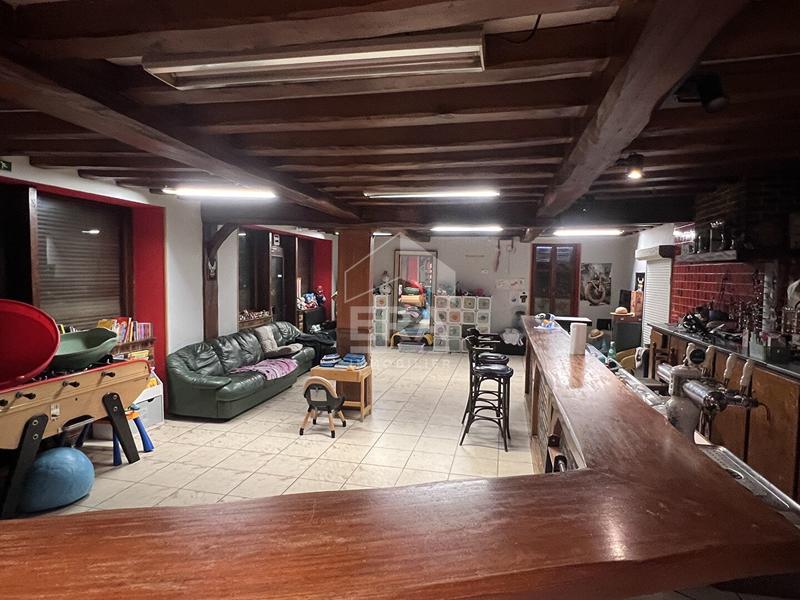 Immeuble - 370 m² - 8 pièces