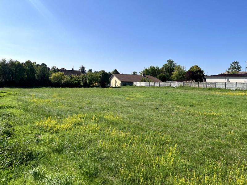 Terrain constructible - 1 911 m²