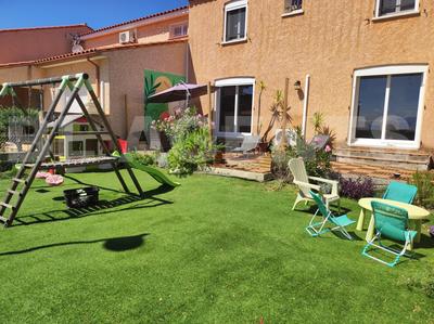 Maison traditionnelle - 112 m² - 6 pièces