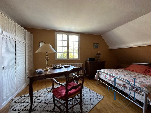 Maison - 127 m² - 5 pièces