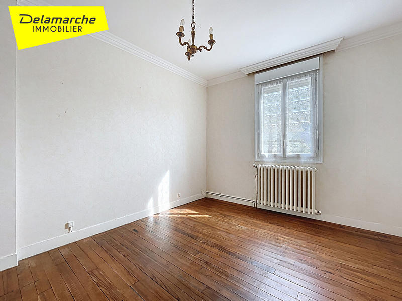 Maison - 104 m² - 6 pièces