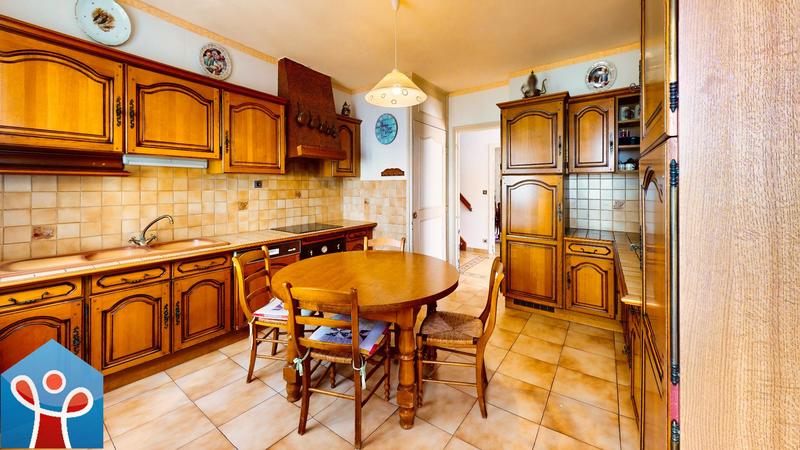 Maison - 153 m² - 6 pièces