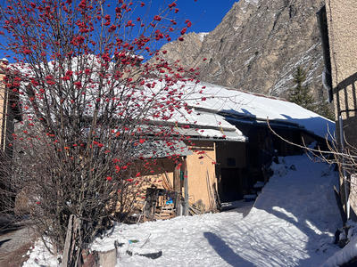 Maison - 370 m² - 6 pièces