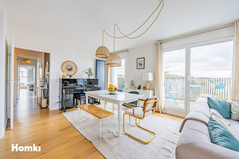 Appartement - 90 m² - 4 pièces