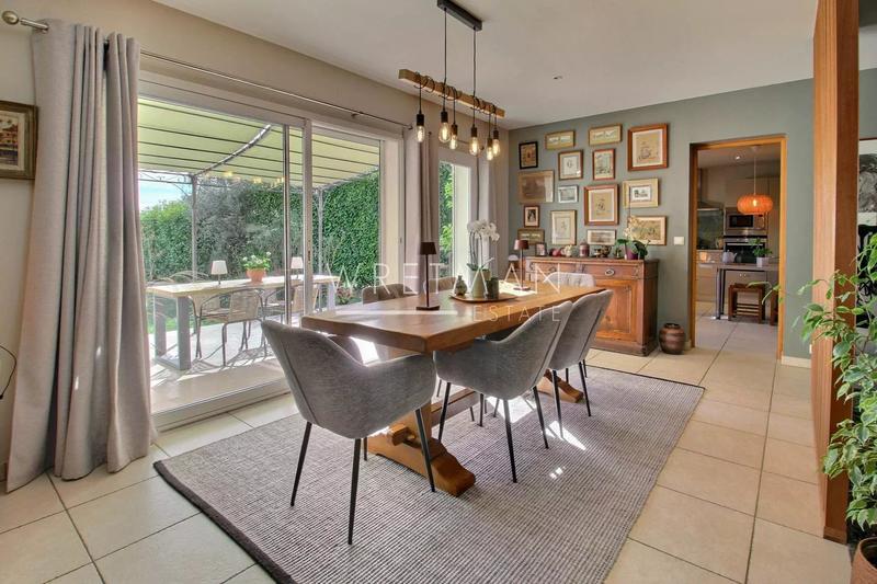 Villa - 146 m² - 5 pièces