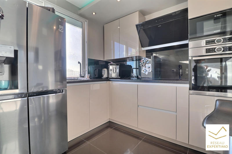 Appartement - 60 m² - 3 pièces