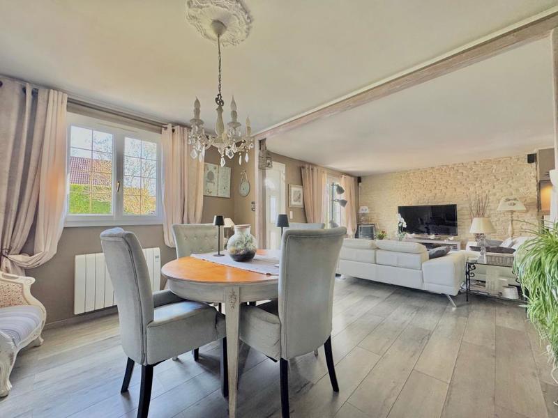 Maison - 97 m² - 4 pièces