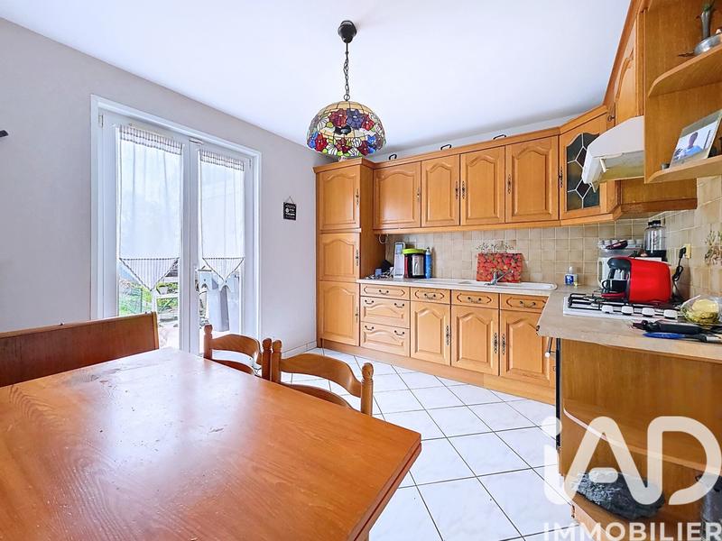 Maison - 92 m² - 5 pièces