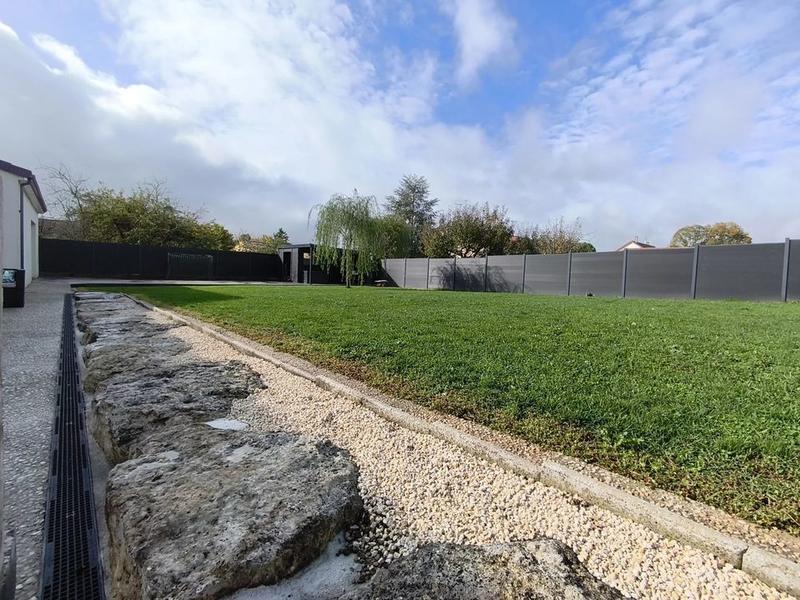 Pavillon - 100 m² - 5 pièces