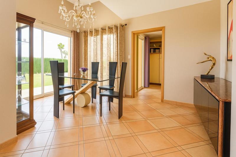 Maison - 181 m² - 7 pièces