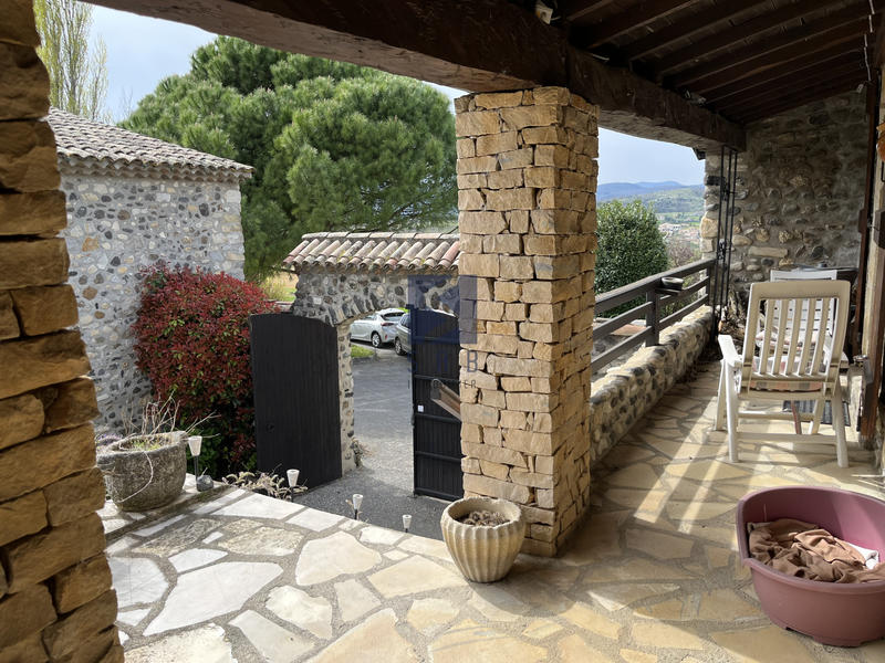 Maison - 450 m² - 11 pièces