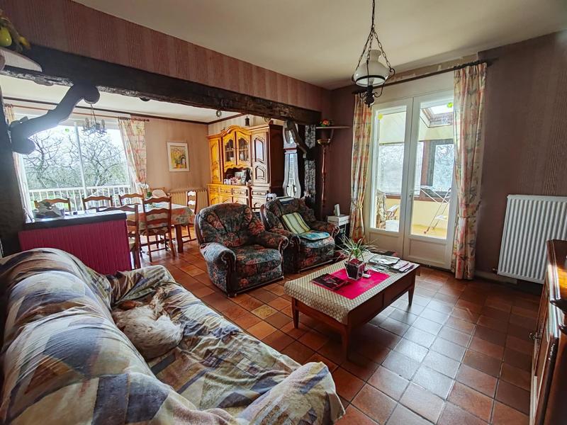 Maison - 202 m² - 8 pièces