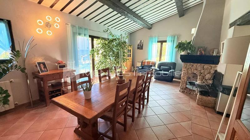 Maison - 151 m² - 4 pièces