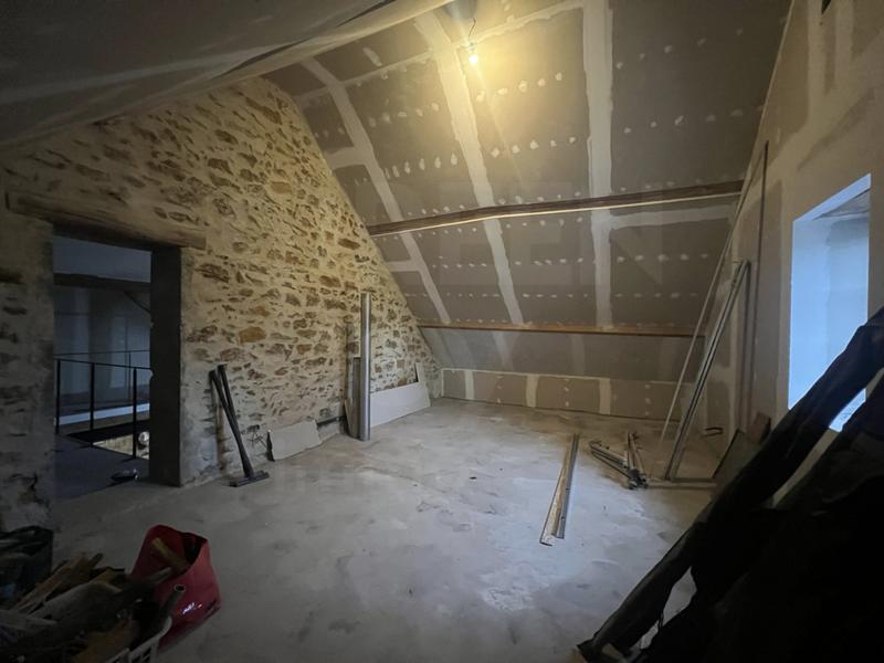 Maison - 250 m² - 6 pièces