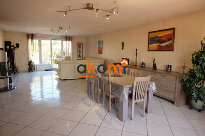 Maison - 172 m² - 5 pièces