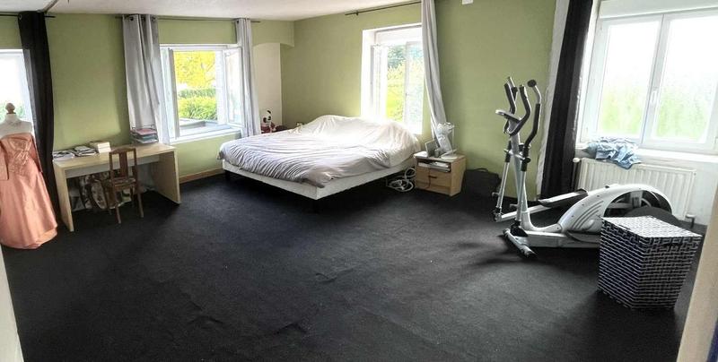 Maison - 215 m² - 6 pièces