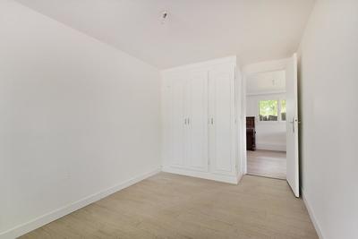 Propriété - 219 m² - 6 pièces