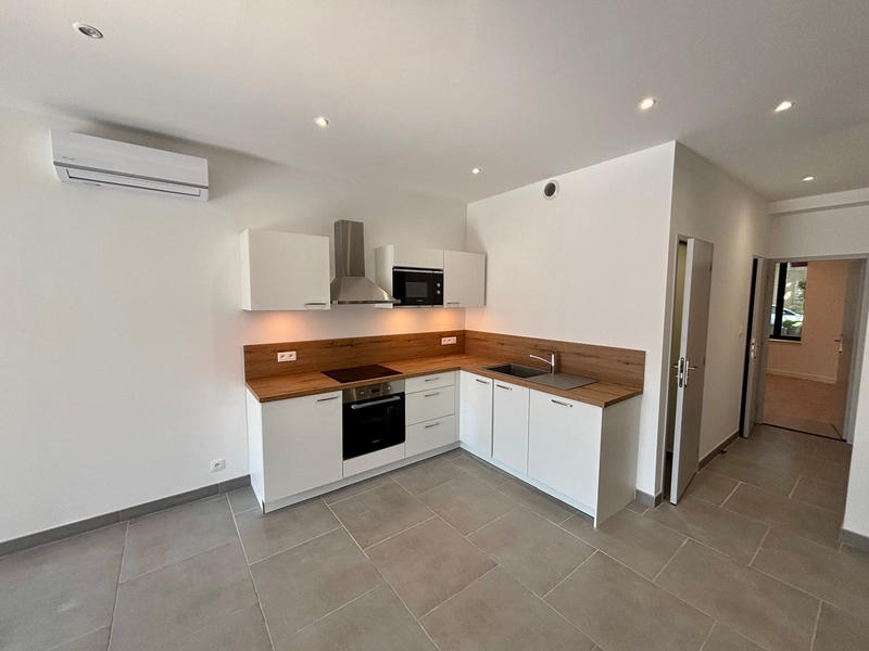 Appartement - 75 m² - 3 pièces