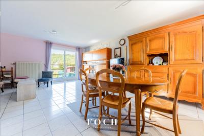 Maison traditionnelle - 103 m² - 6 pièces