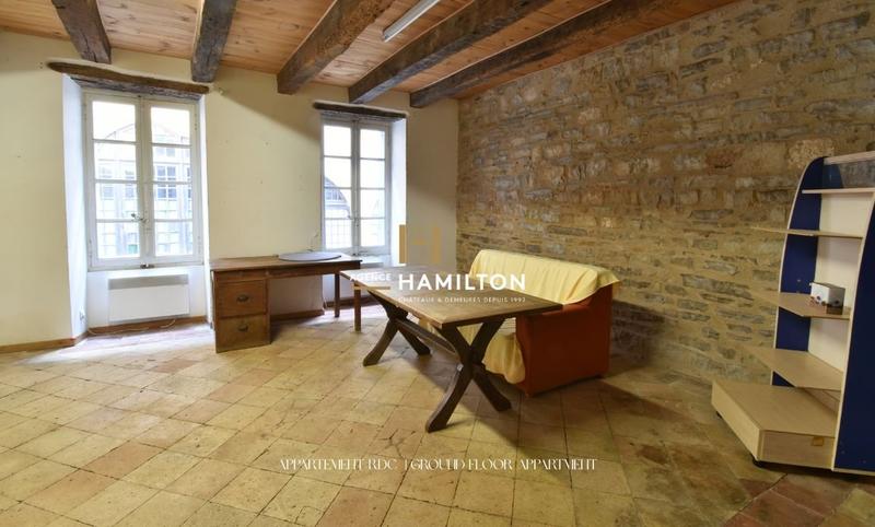 Immeuble - 619 m² - 18 pièces