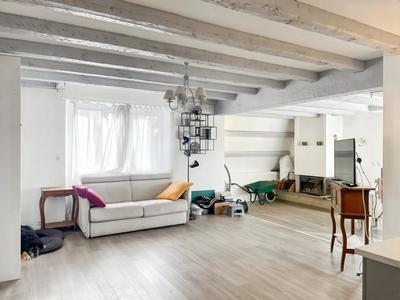 Maison - 174 m² - 7 pièces