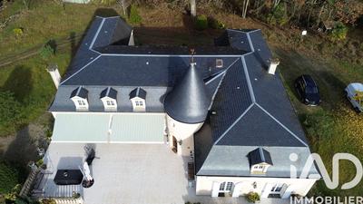 Maison - 202 m² - 5 pièces