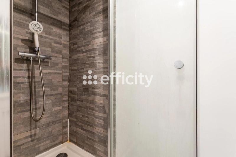 Appartement - 90 m² - 5 pièces