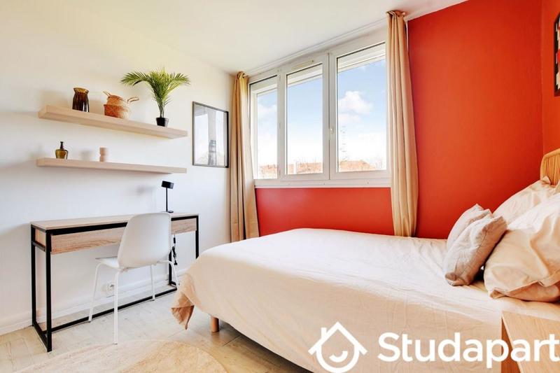 Chambre - 10 m² - 1 pièce