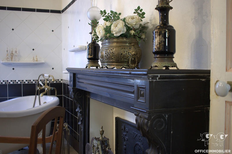 Maison - 380 m² - 9 pièces