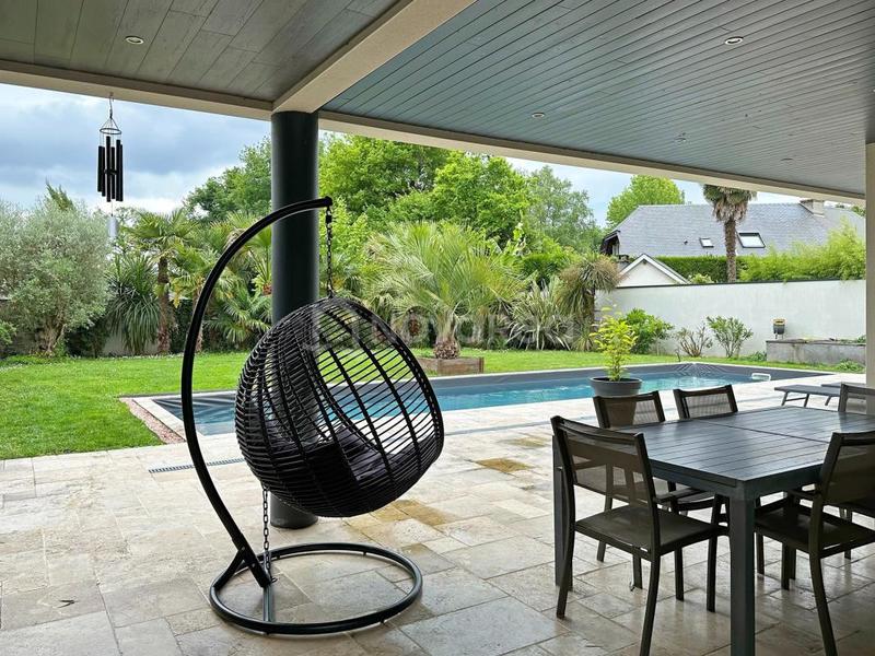 Villa - 189 m² - 7 pièces