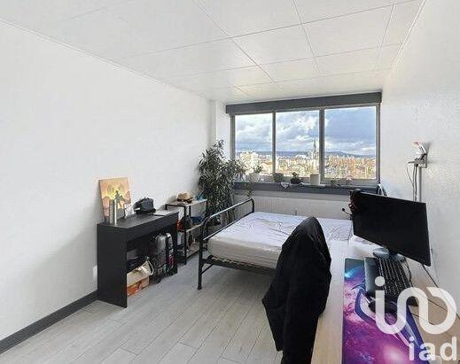 Appartement - 92 m² - 5 pièces