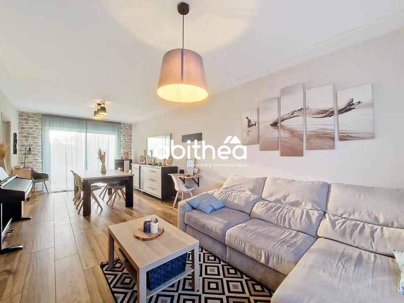 Maison - 98 m² - 4 pièces