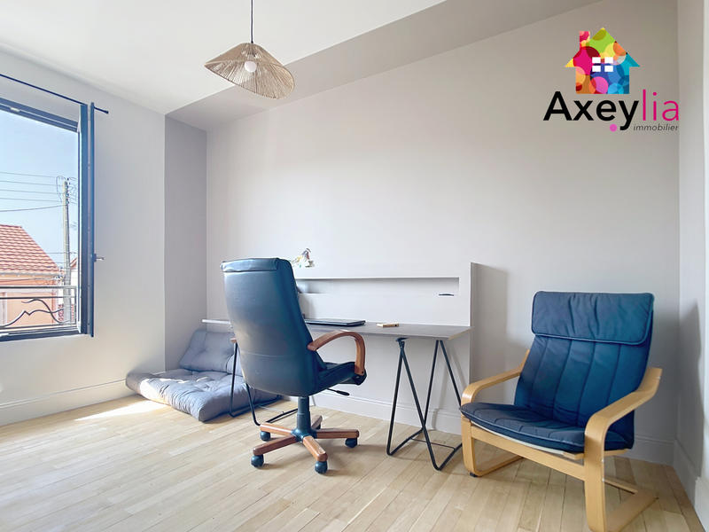 Maison - 155 m² - 8 pièces