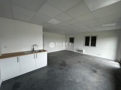 Local d'activités - 307 m² - 1 pièce
