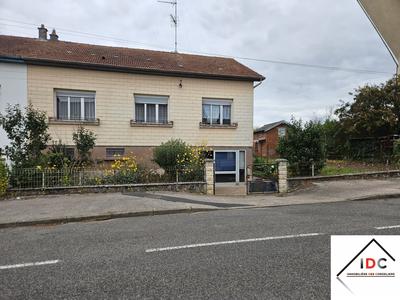 Maison - 90 m² - 5 pièces