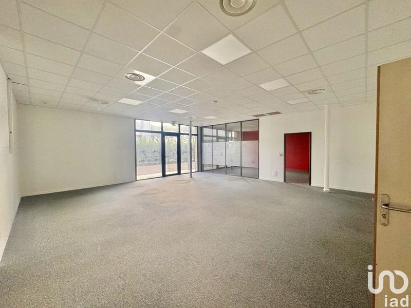 Local commercial - 941 m²