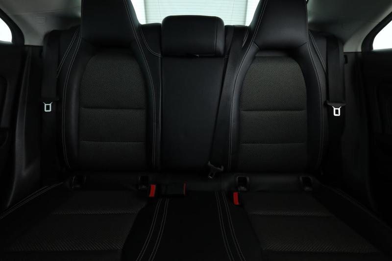 Mercedes Cla 180 Inspiration 7g-Dct 122 ch