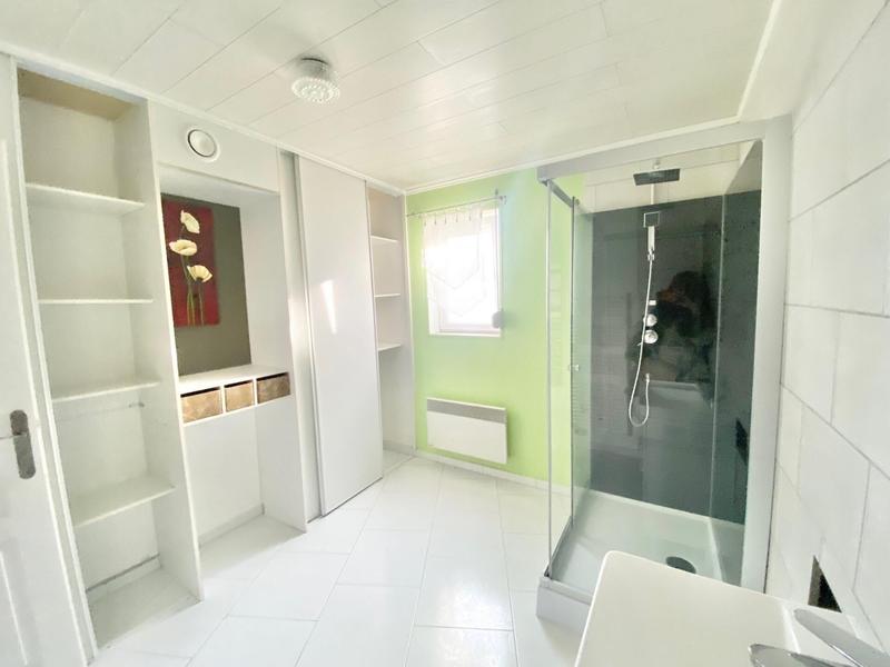 Maison - 176 m² - 10 pièces