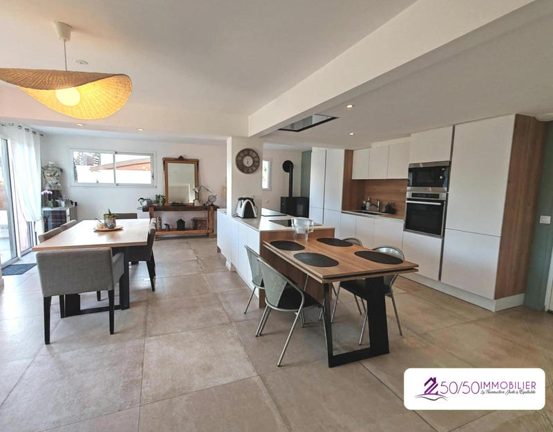 Maison - 150 m² - 5 pièces