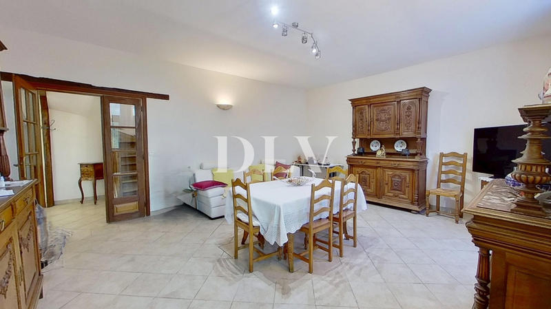 Maison - 168 m² - 7 pièces