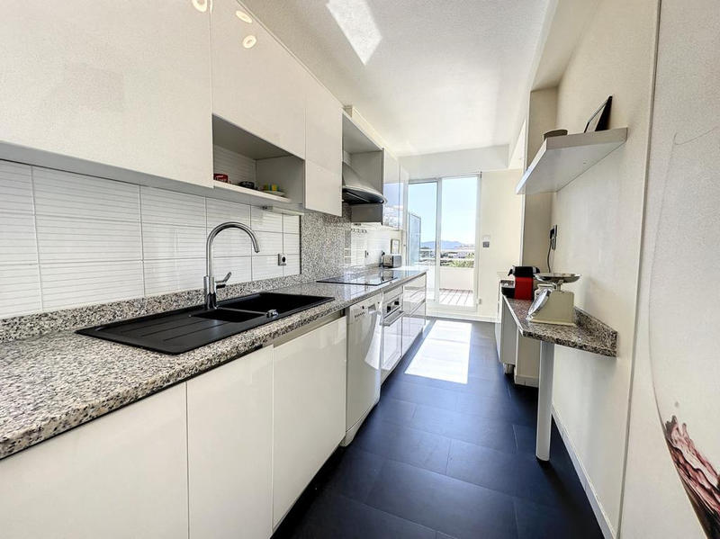 Appartement - 86 m² - 4 pièces