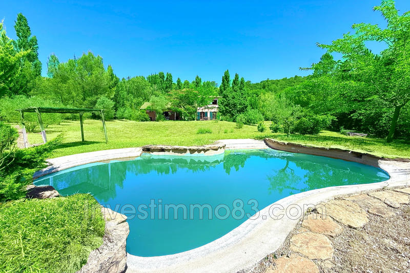 Maison - 200 m² - 7 pièces